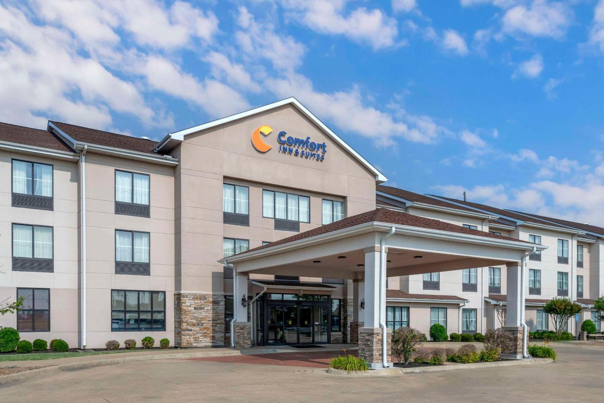 Comfort Inn & Suites Blytheville Exterior photo