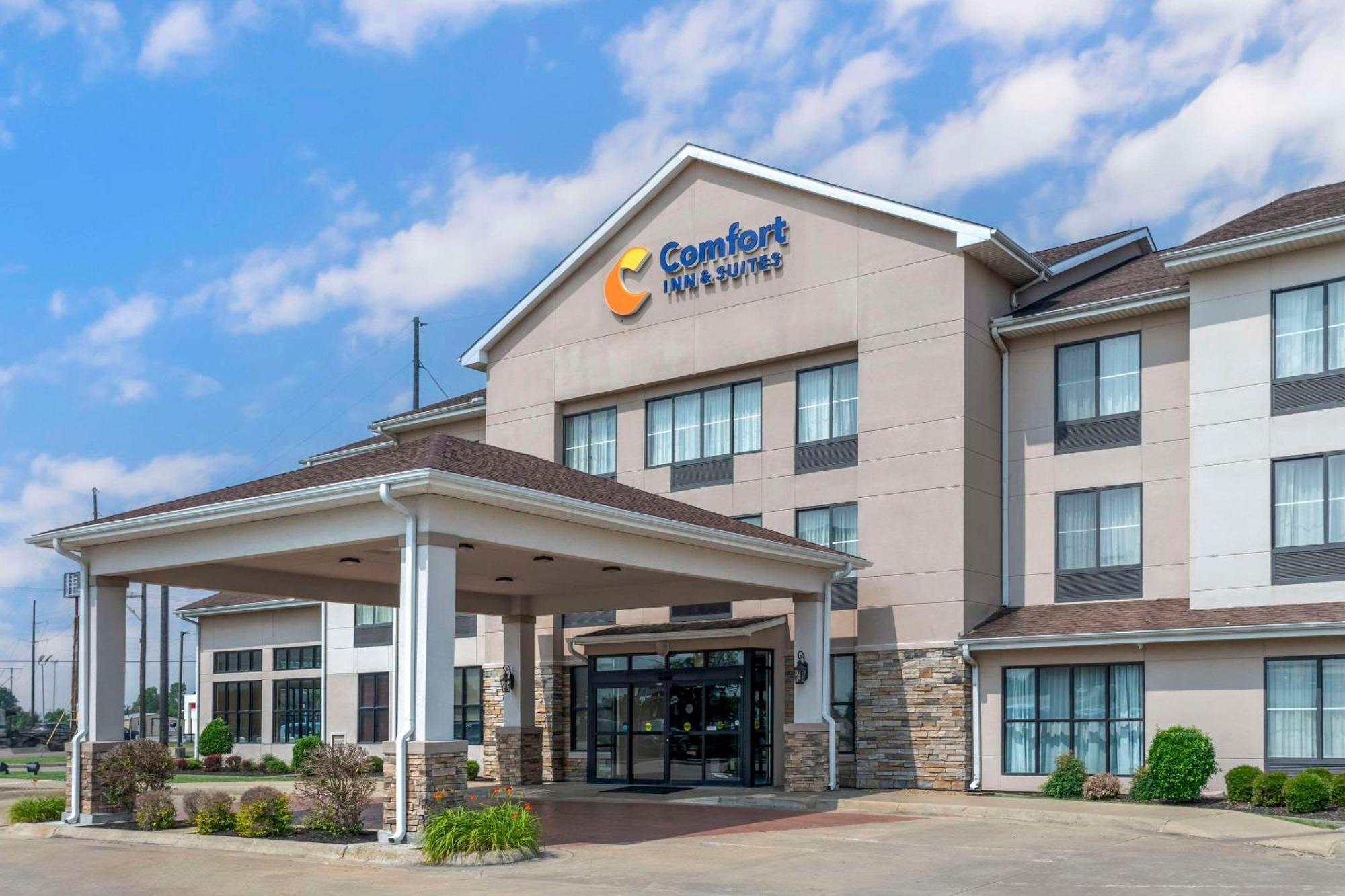 Comfort Inn & Suites Blytheville Exterior photo