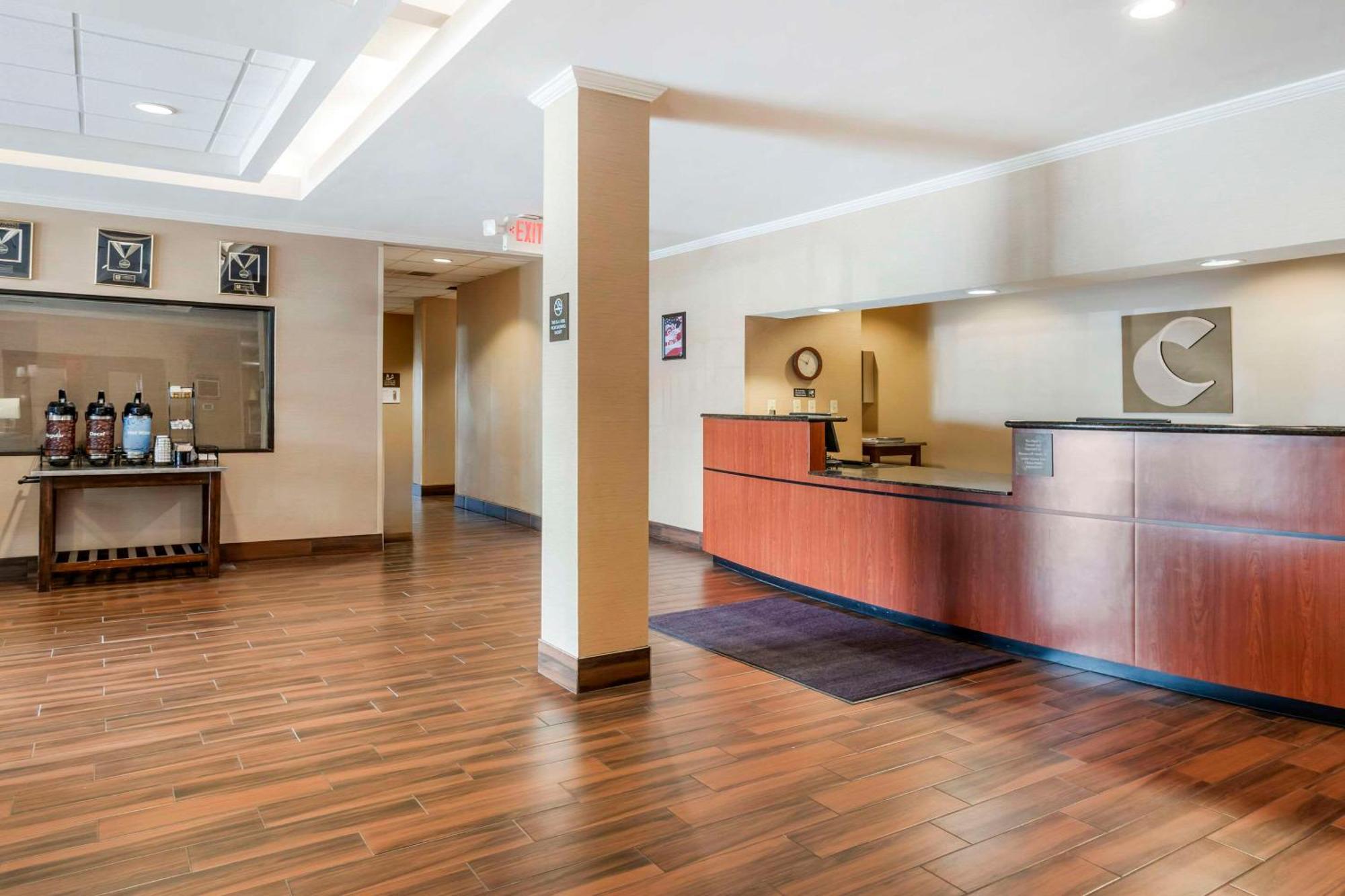 Comfort Inn & Suites Blytheville Exterior photo